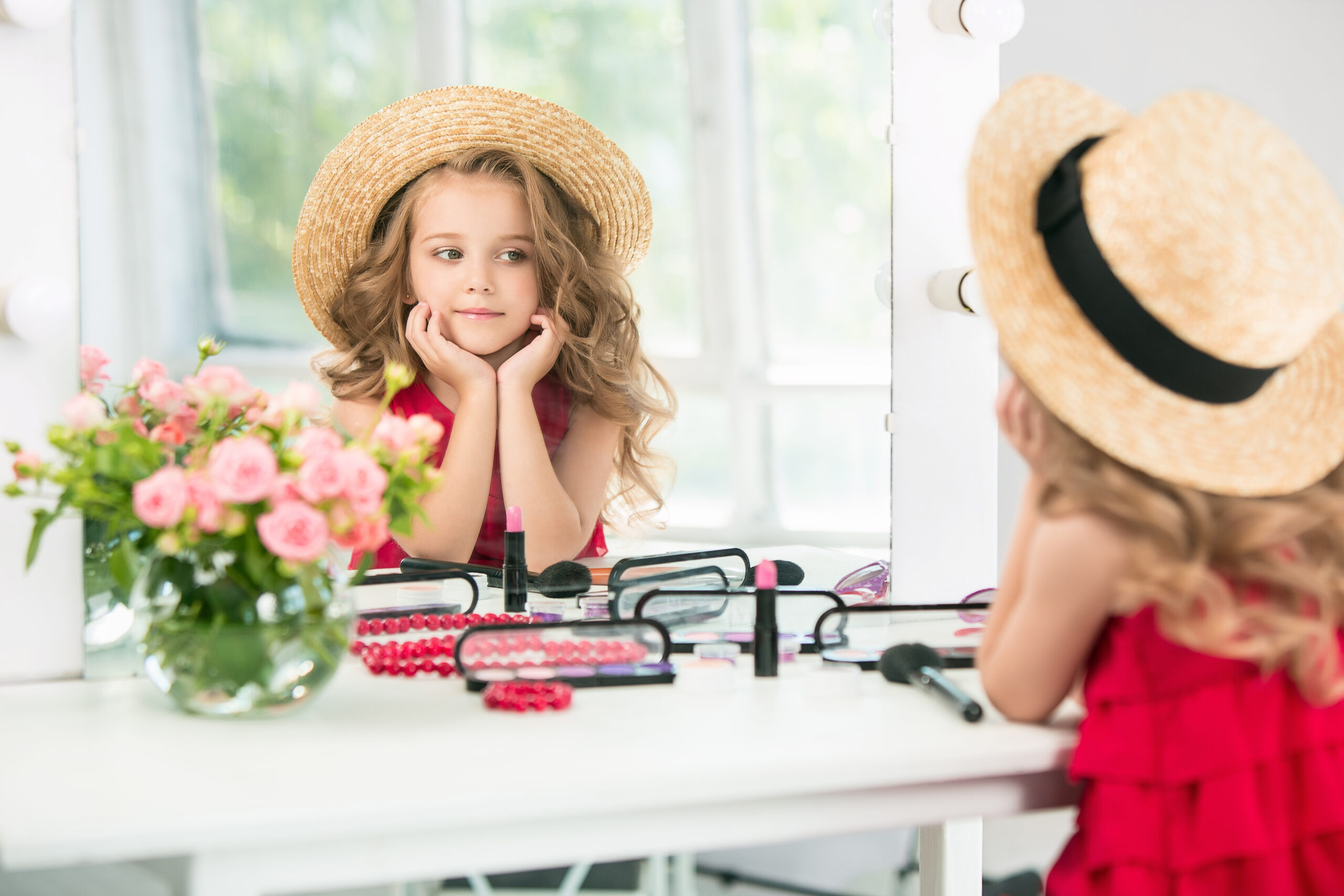 【美人育児】鏡は美人を育てる最強のアイテム！必ず持ちたい全身が映る鏡の基準とは？