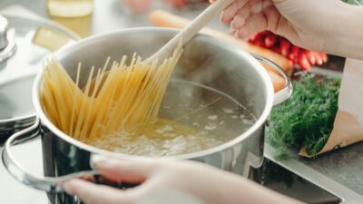 【美人フード】パスタもラーメンもヘルシーに！ダイエット中でも食べられる豆からできたヌードル「ZENB」とは？