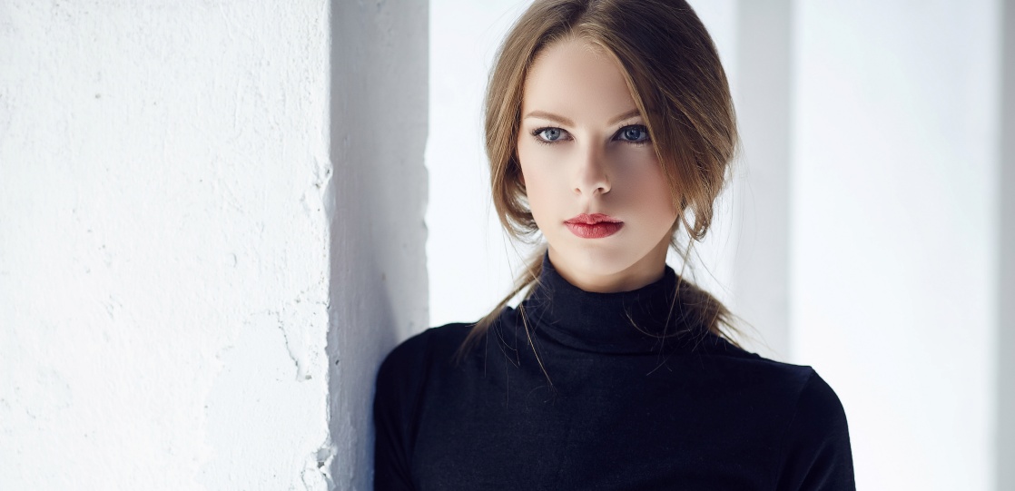 【美女活】冬の定番・タートルネックニットのコーデはレイヤードでアップデート！