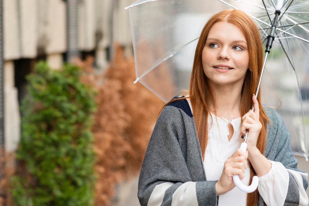 【美女活】梅雨のテカリ・べたつき肌対策は、朝のスキンケアと日中の皮脂ケアがポイント！