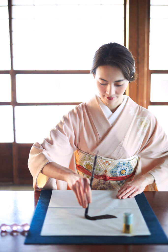 安座間美優の美書道