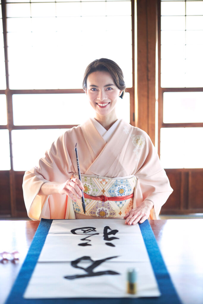 安座間美優の美書道