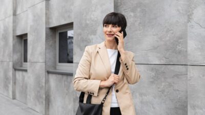 【美女活】シンプルでもおしゃれに見せるには？「大人のオフィスカジュアル」ポイント4選