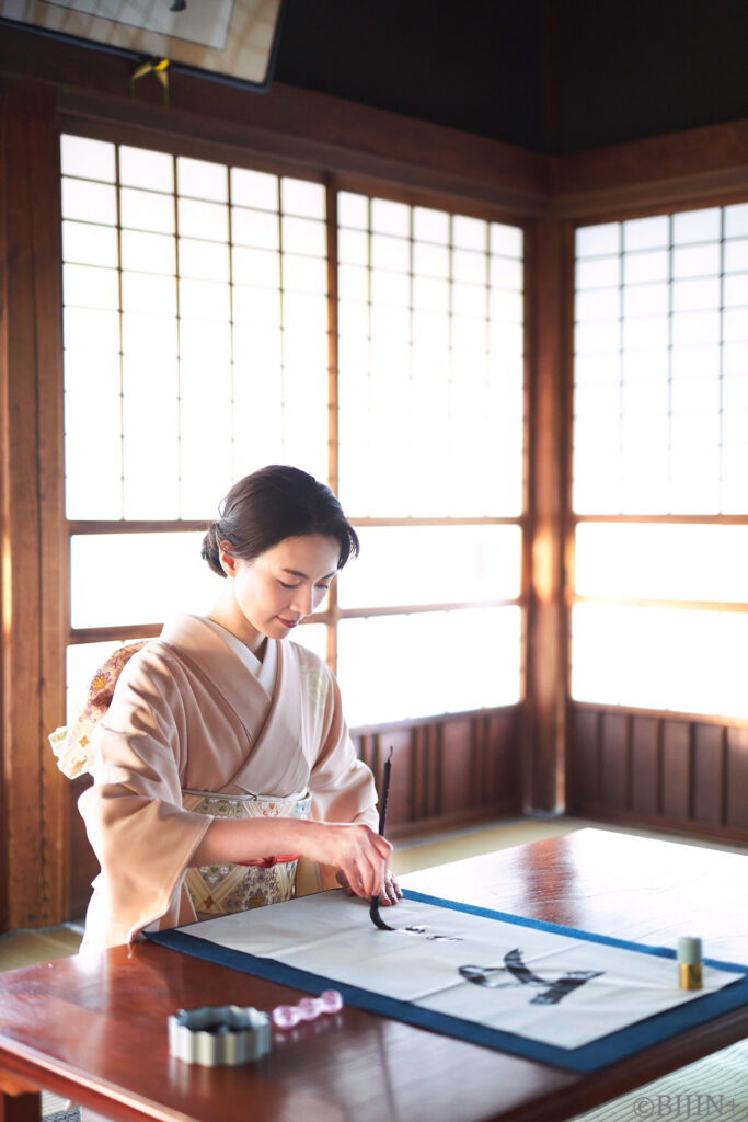 安座間美優の美書道