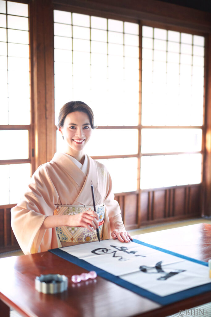 安座間美優の美書道