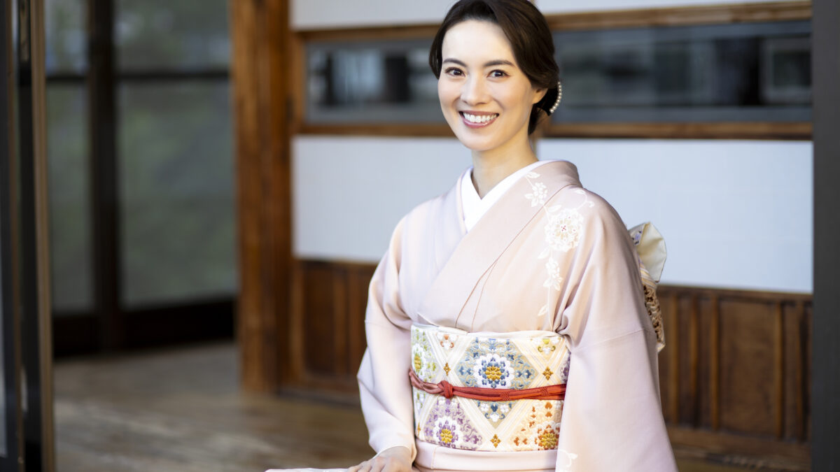 【特集】人生の節目のスタートへ『安座間美優の美書道』新春インタビュー