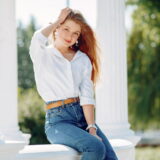 【美女活】春になったらブルーデニムが着たい！最旬シルエット＆鉄板トップスまとめ