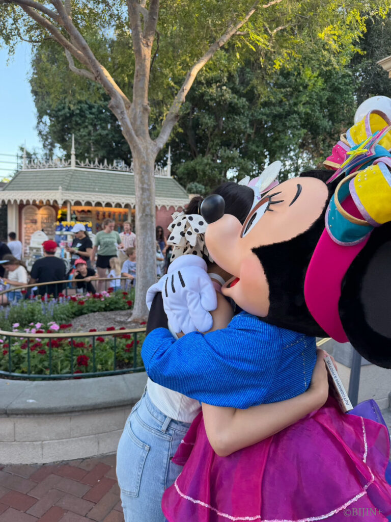 関根ささらinカリフォルニアディズニーリゾート